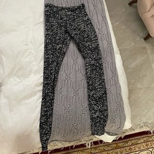 Speckled Lululemon Wunder Under Leggings Size 4